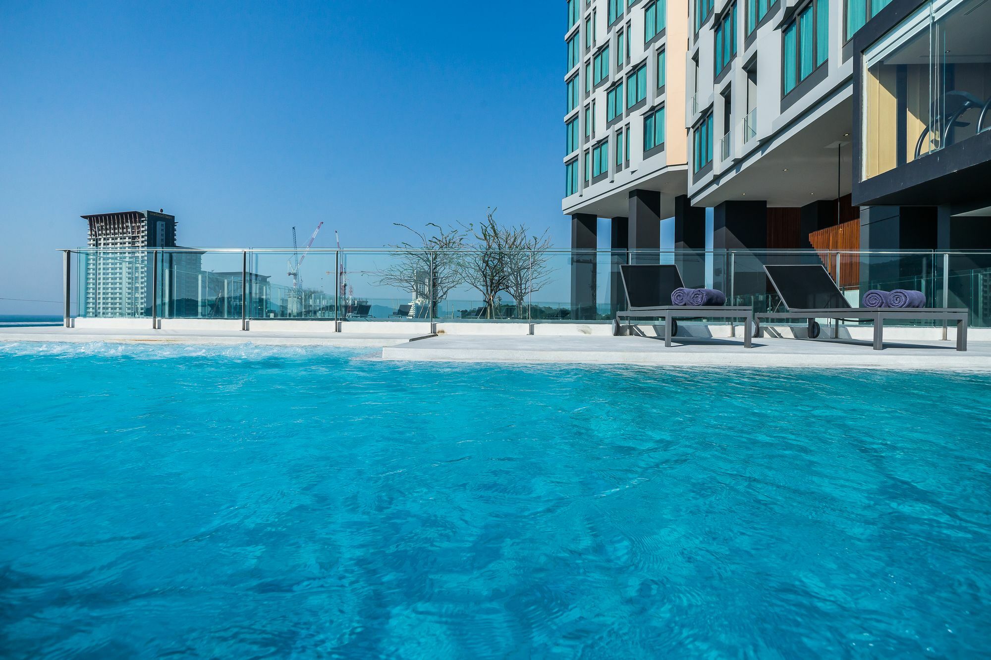 Arize Hotel Sri Racha Si Racha Exterior foto